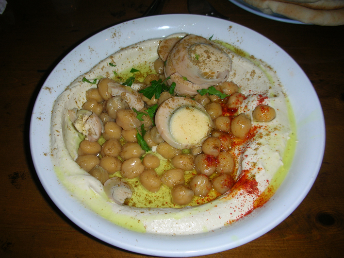 kalabuni hummus