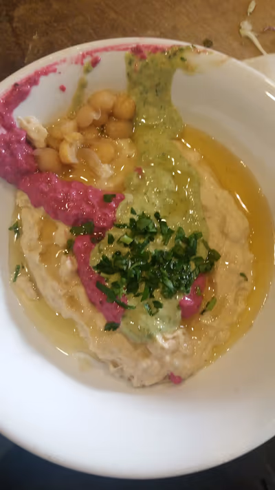kalabuni hummus