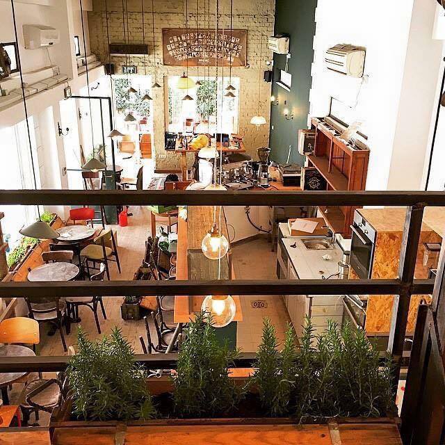 Bucke cafe