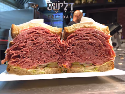 Delicious Deli Bar North market