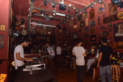 Joey's bar