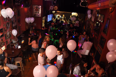 Joey's bar