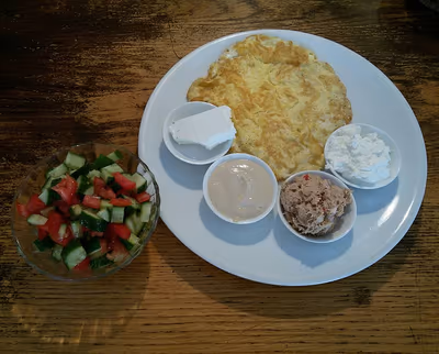 LunchNer Cafe