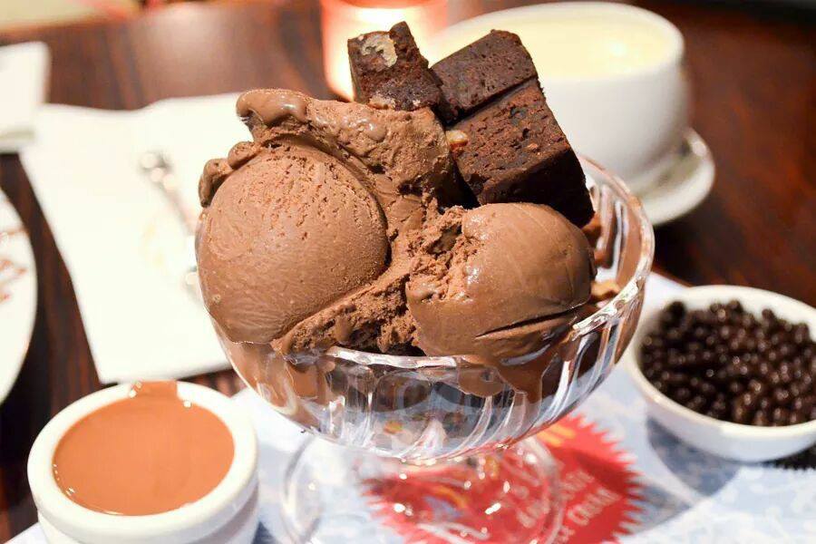 Max Brenner Rothschild