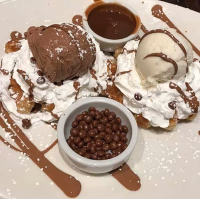 Max Brenner Sarona