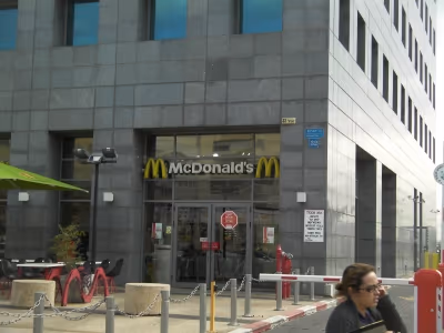 McDonalds Hayarkon