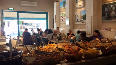 Birenbaum Cafe