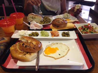 Tal Bagels