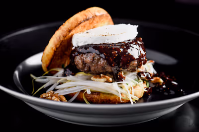 Burgus Burger Bar Yigal Alon