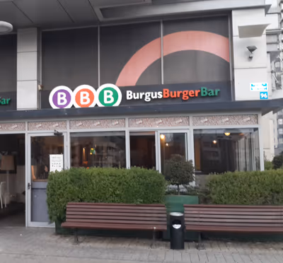 Burgus Burger Bar Yigal Alon