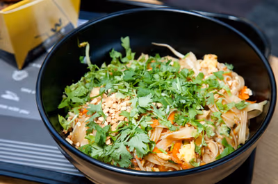 Wok a Way Yigal Alon