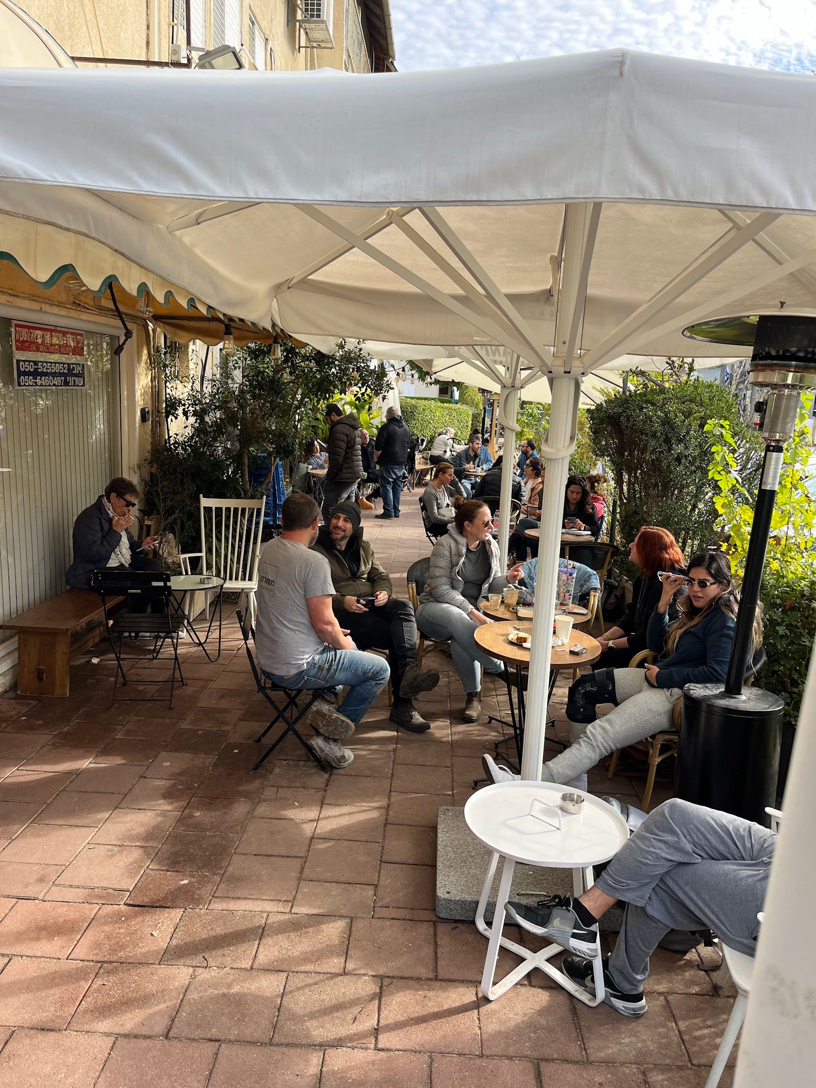 barcafe-2 (photo: בר-קפה | BarCafe)
