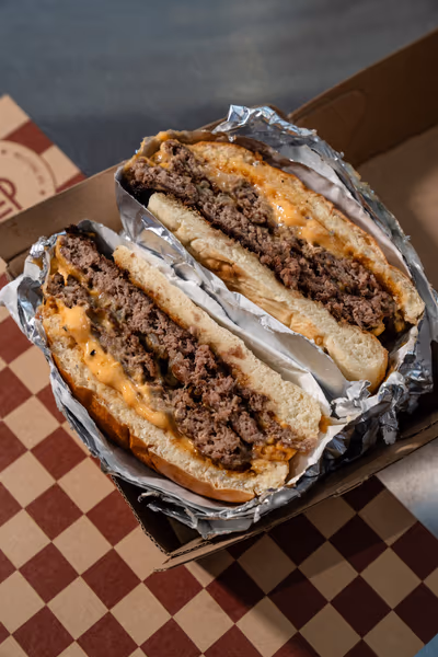 m32-burger (photo: M32 burger)