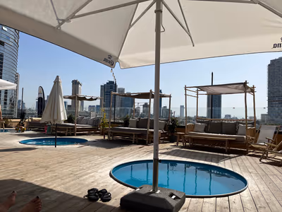 7even-tlv-hotel (photo: ʌɐᴉlƎ ɥɔɐᴉlɐɯlƎ)