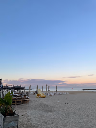 banana-beach (photo: Banana Beach)