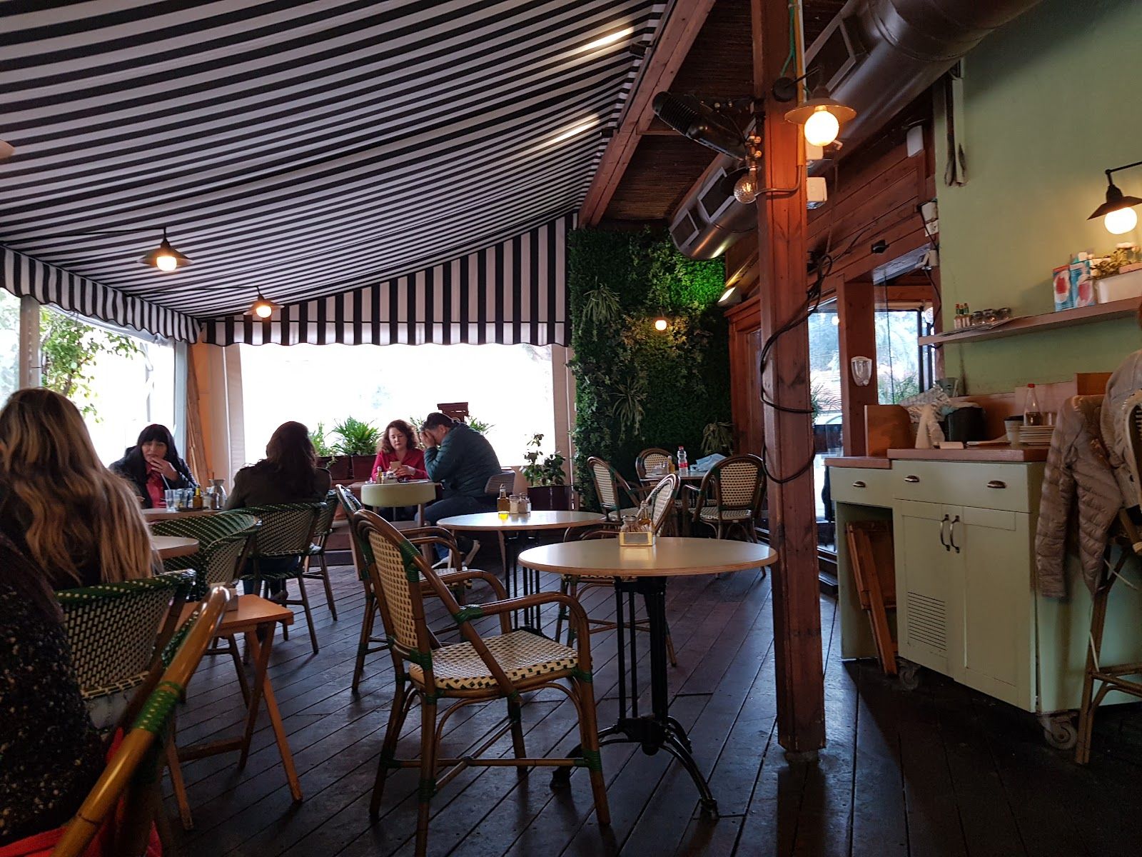 shaked-cafe (photo: Avi Meir)