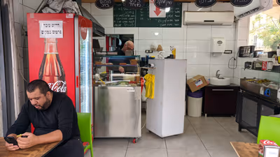 memer-falafel (photo: Udi Burg)