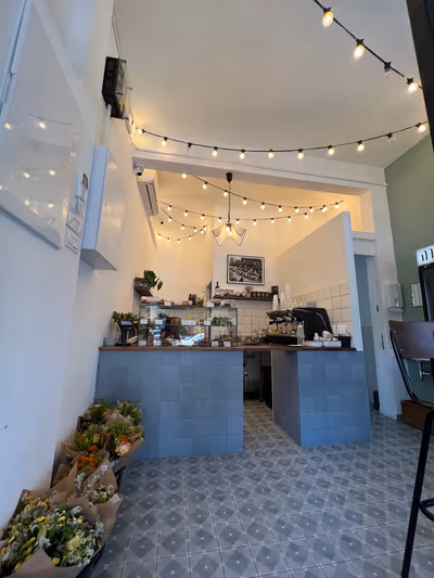 amira-cafe (photo: Liri Norkin)