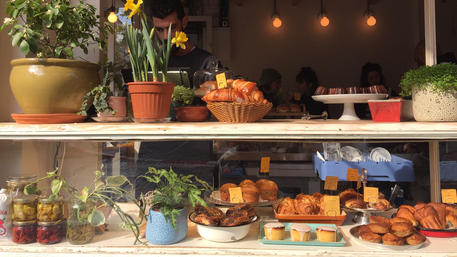 p-o-c-cafe (photo: p.o.c café)