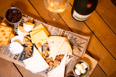 vinny-wine-bar (photo: Vinny Wine Bar)