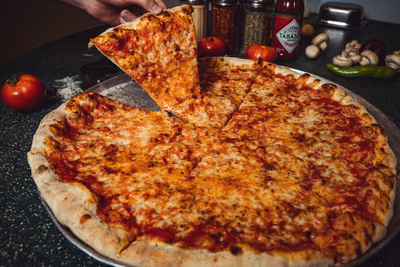 vinny-pizza (photo: ויני פיצה גבעתיים Vinny Pizza)