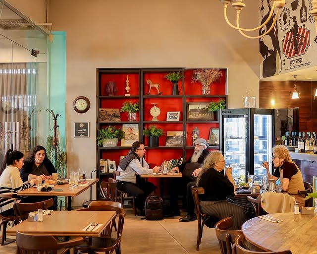 cafe-zelik (photo: Cafe Zelik)