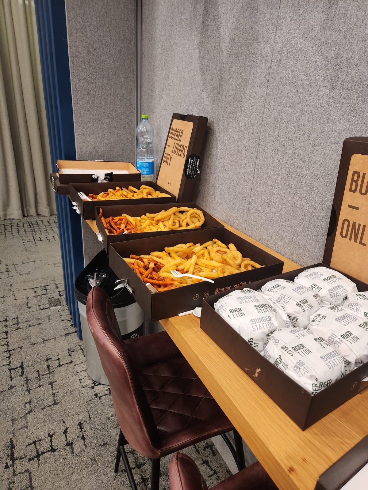 burger-station (photo: בורגר סטיישן רמת גן BURGER STATION)