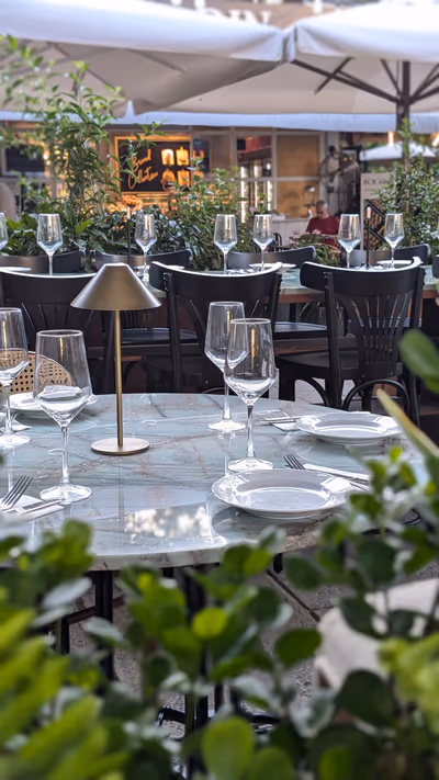 oppenheimer-bistro (photo: OPPENHEIMER BISTRO)