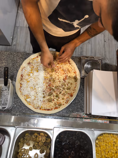 hagush-the-bloc-pizzeria (photo: Ben Meir)