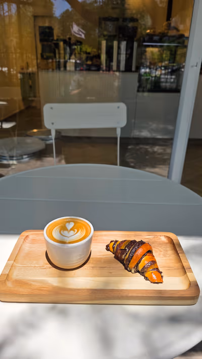 cafe-14 (photo: Café 14)