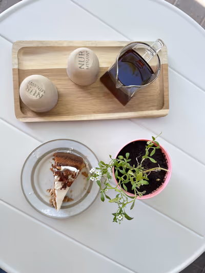 cafe-14 (photo: Café 14)