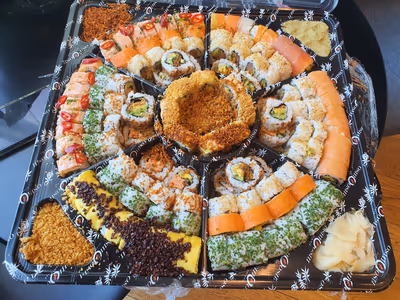 yomi-sushi-line (photo: Danielle Kra)