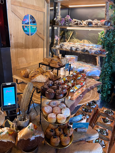 kitkat-fairytale-bakery-cafe (photo: Mary P)