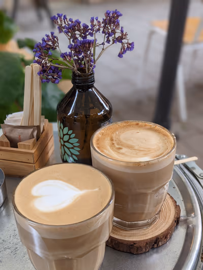 cafe73 (photo: Adi Rozanski)