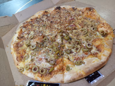 pizza-shemesh (photo: אורטל שמש)