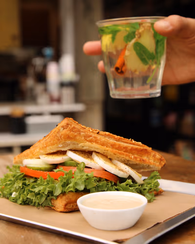 barcafe (photo: בר קפה - רש״י 23)