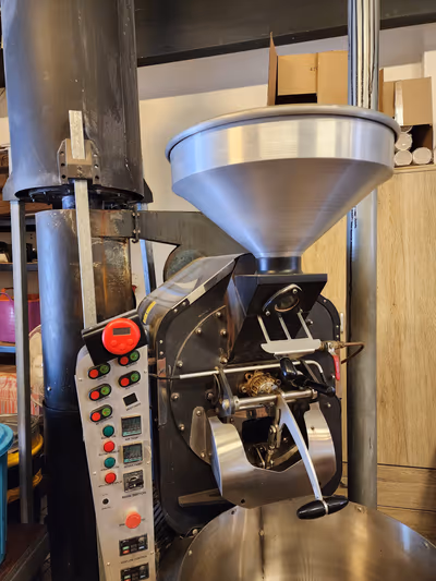 coffee-lab (photo: Ira Haim)